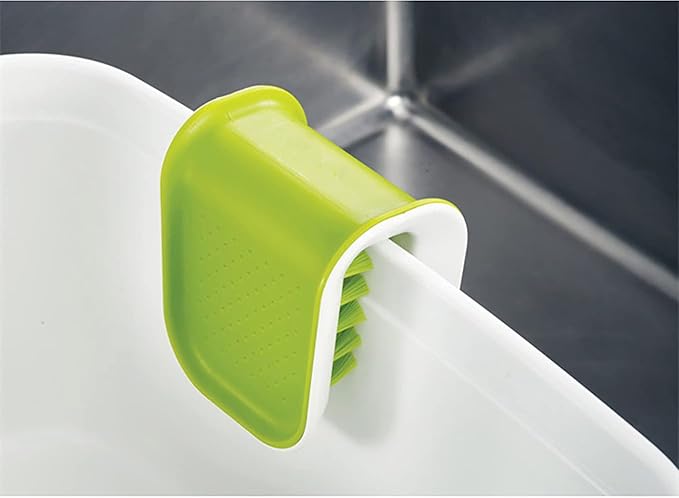 SafeGrip Blade Cleaning Brush