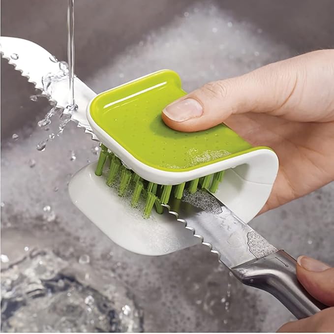 SafeGrip Blade Cleaning Brush
